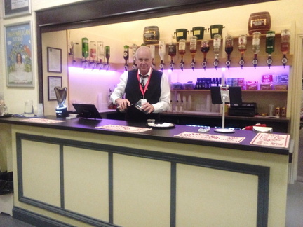 Eddy in New Bar